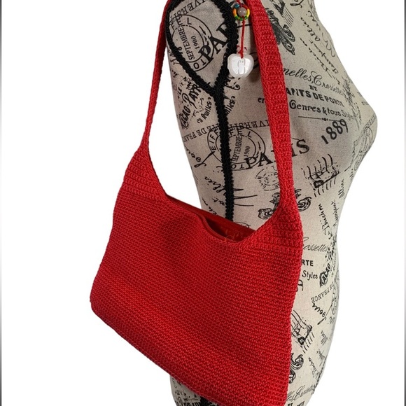 Knitted shoulder boho red purse - Picture 7 of 8